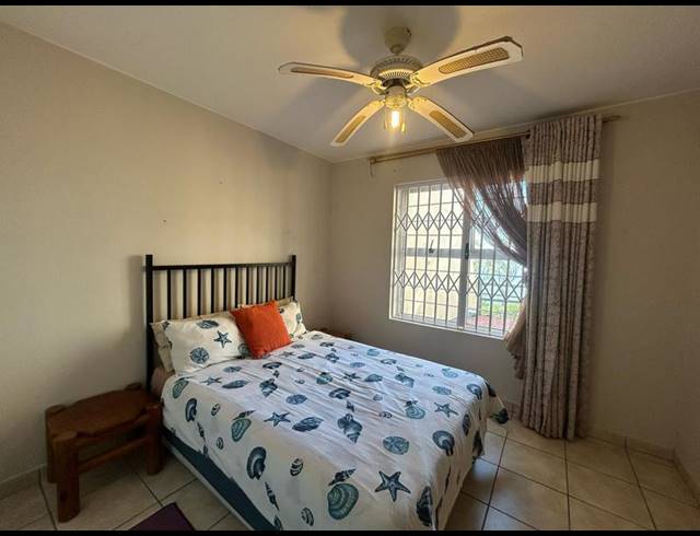 2 BEDROOM APARTMENT FOR SALE IN MARGATE BEACH